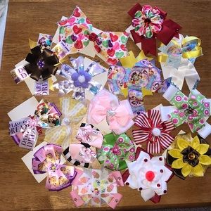 Handmade bows made with grosgrain ribbon!